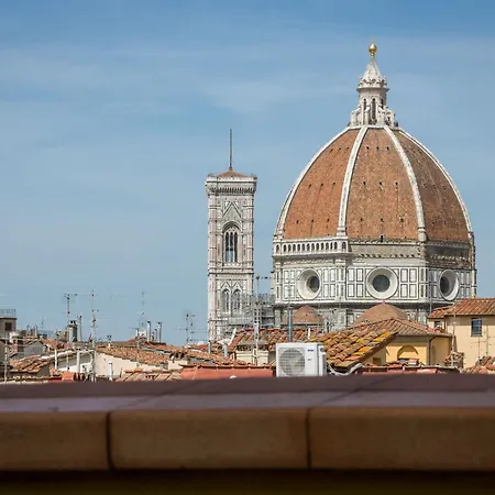 Ruhige In Santa Croce Mit Terrasse- Kathedrale Von Florenz-naehe By Interhome