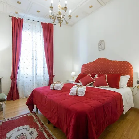 Appartamento Ruhige In Santa Croce Mit Terrasse- Kathedrale Von Florenz-naehe By Interhome *