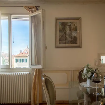 Appartamento Ruhige In Santa Croce Mit Terrasse- Kathedrale Von Florenz-naehe By Interhome Firenze