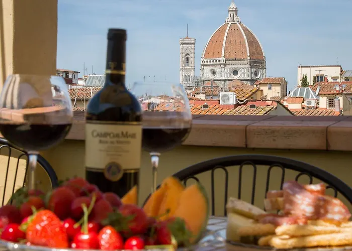 Ruhige In Santa Croce Mit Terrasse- Kathedrale Von Florenz-naehe By Interhome
