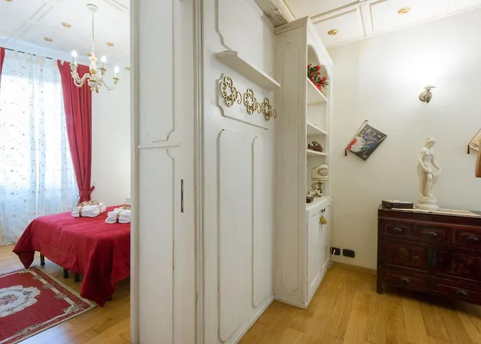 Apartment Ruhige In Santa Croce Mit Terrasse- Kathedrale Von Florenz-naehe By Interhome