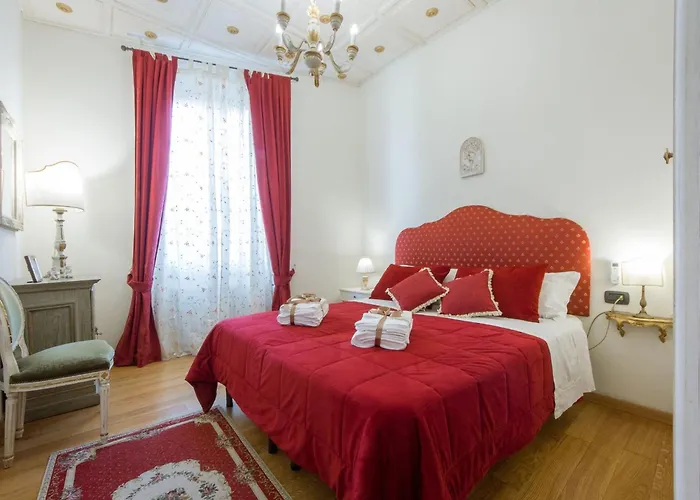 Apartment Ruhige In Santa Croce Mit Terrasse- Kathedrale Von Florenz-naehe By Interhome *