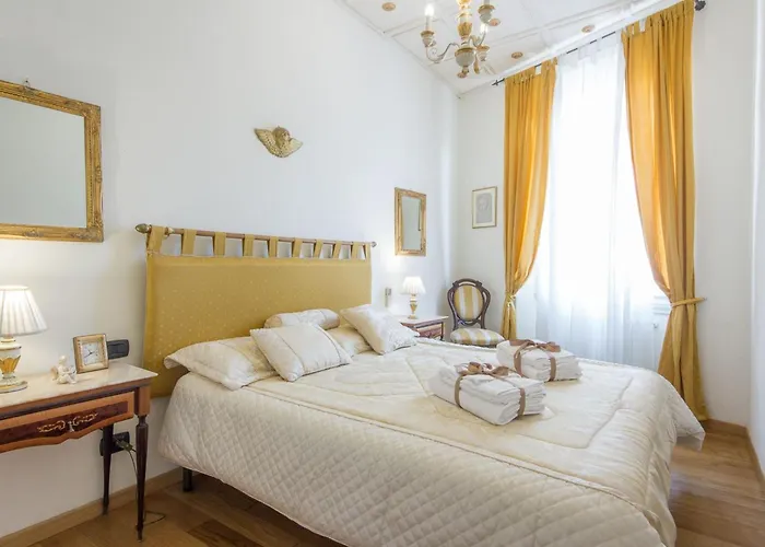 Apartment Ruhige In Santa Croce Mit Terrasse- Kathedrale Von Florenz-naehe By Interhome Florenz
